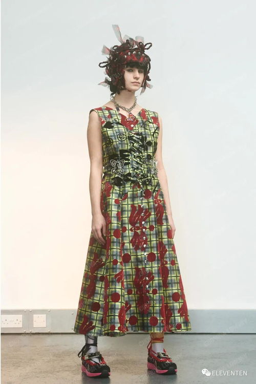 民族风格纹服饰是时尚界的新血液 怪异有趣的伦敦品牌chopova lowena